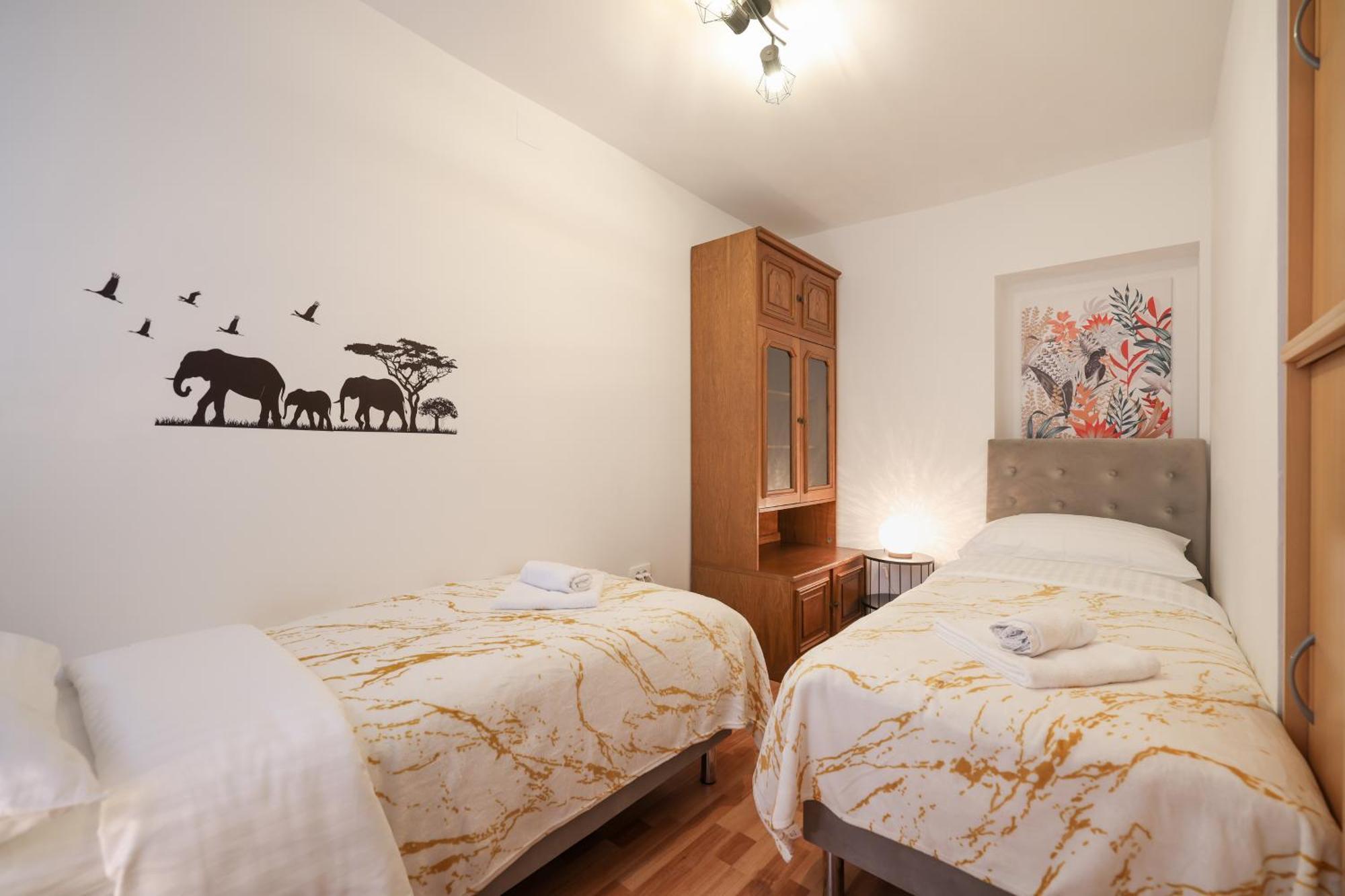 Viva - 2 Bedroom Apt In City Centar Zadar Buitenkant foto