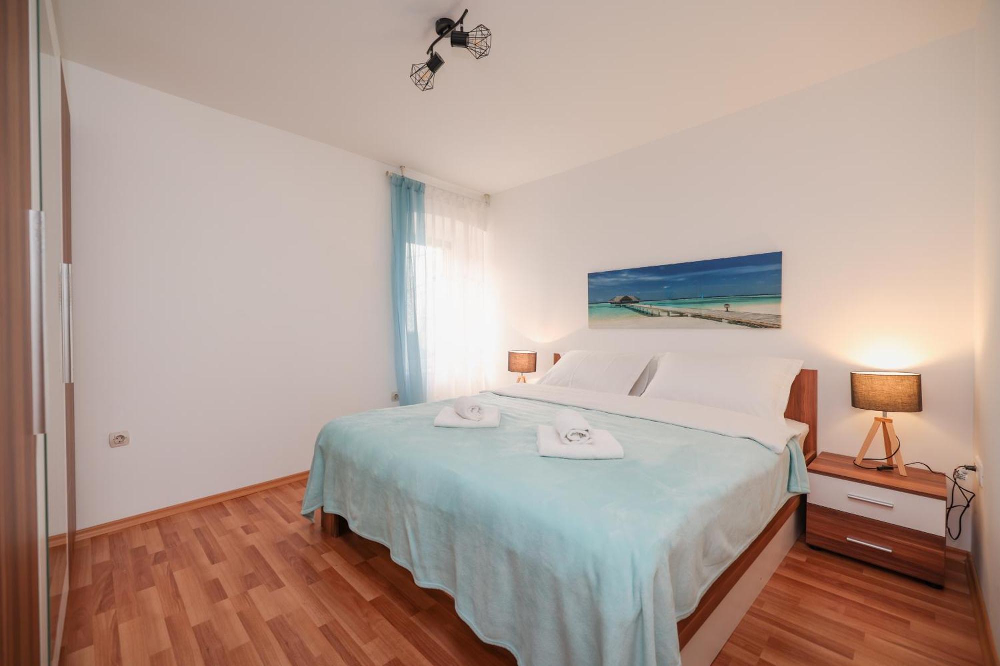 Viva - 2 Bedroom Apt In City Centar Zadar Buitenkant foto